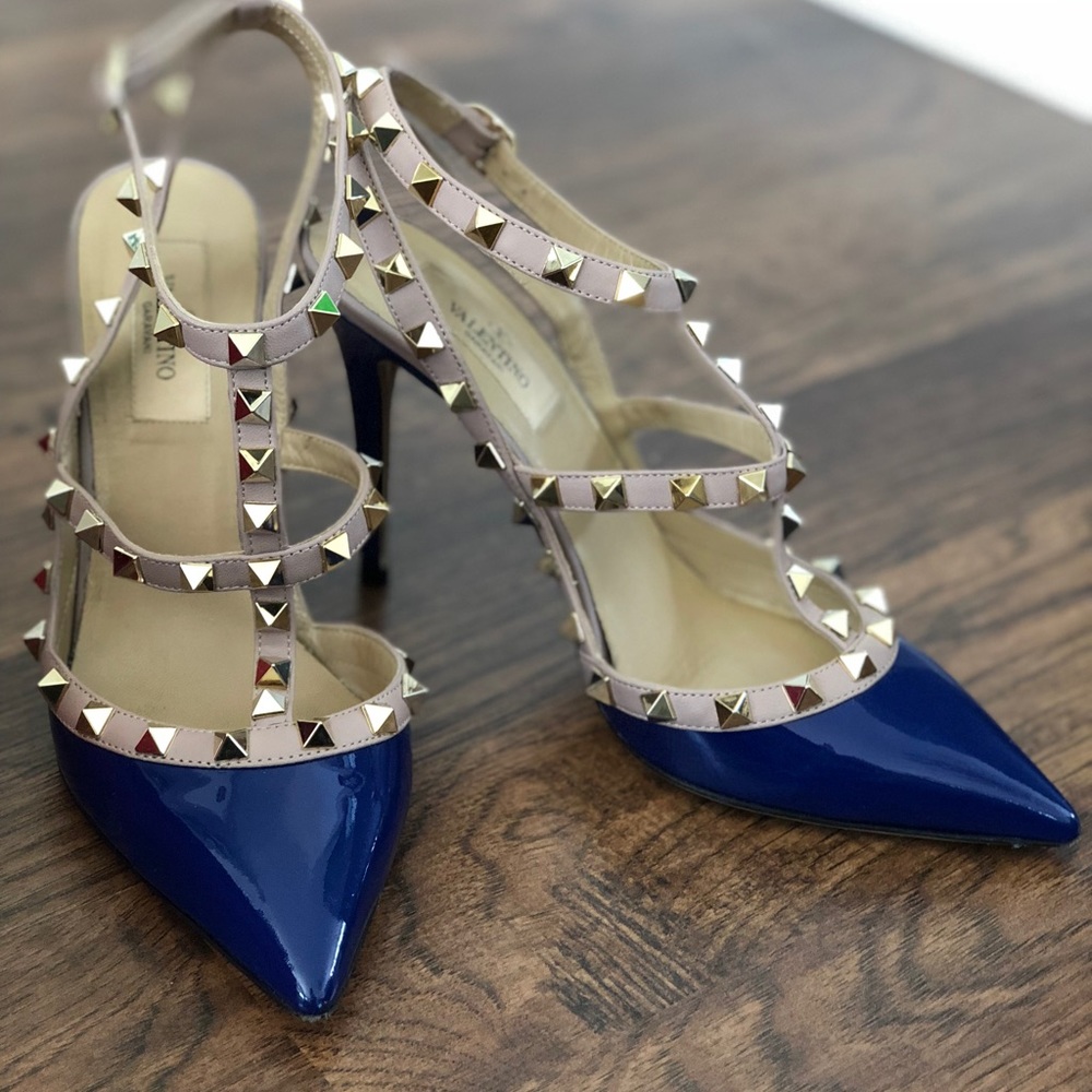 Valentino Rockstud two-tone T-strap sandals -size7